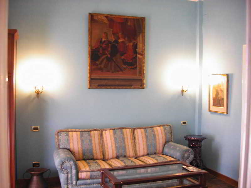 Episcopo Lipinsky Luxury Suites Rome Exterior photo